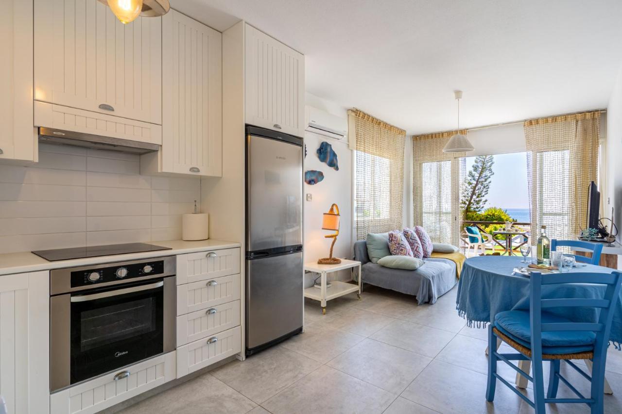 Seawaves 1- Bedroom Apartment Near Meneou Beach Larnaca Dış mekan fotoğraf