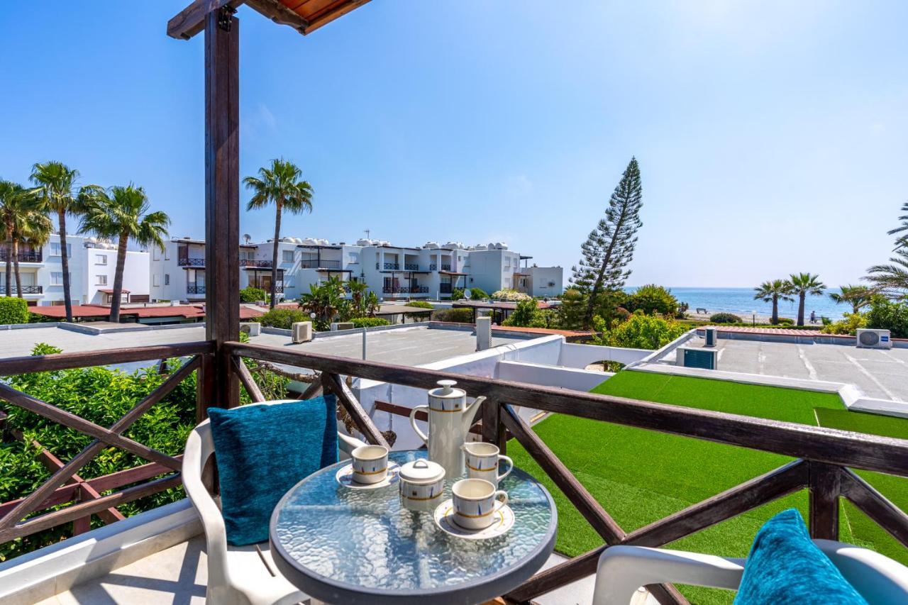 Seawaves 1- Bedroom Apartment Near Meneou Beach Larnaca Dış mekan fotoğraf