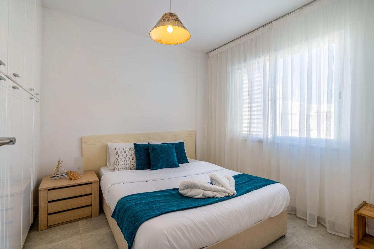 Seawaves 1- Bedroom Apartment Near Meneou Beach Larnaca Dış mekan fotoğraf